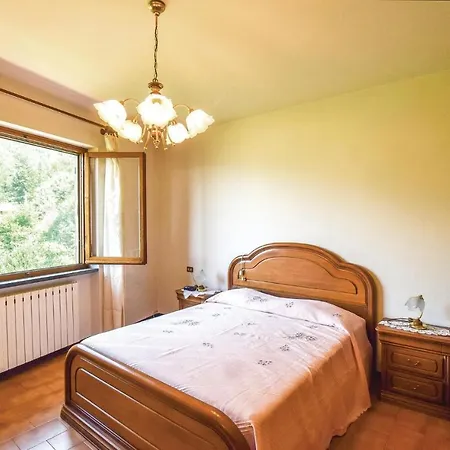 3 Bedroom Cozy In Camaiore