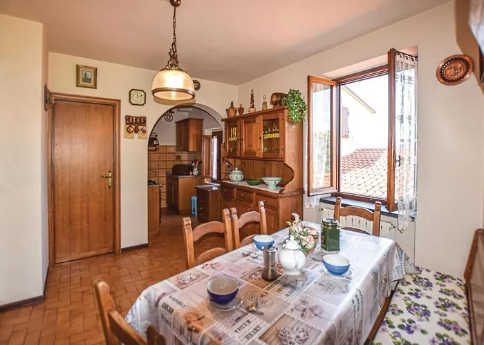 3 Bedroom Cozy In * Camaiore