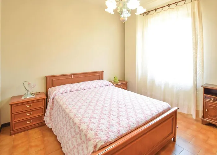 Ferienhaus 3 Bedroom Cozy In Camaiore