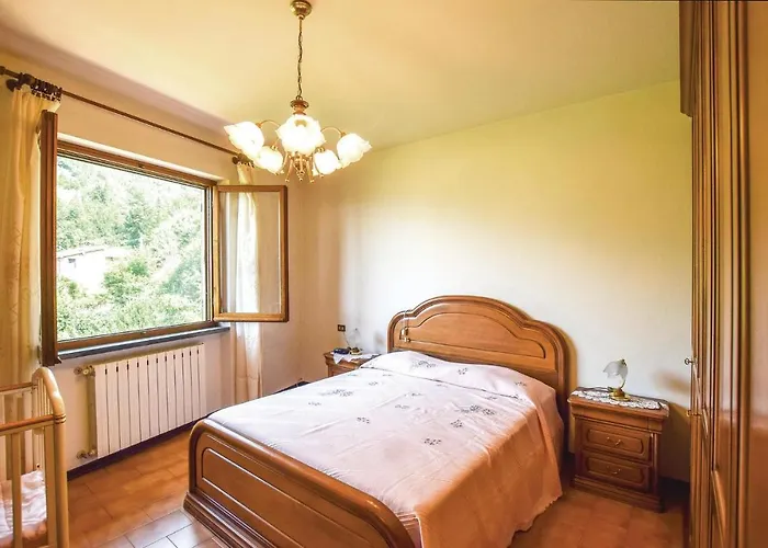 3 Bedroom Cozy In Camaiore