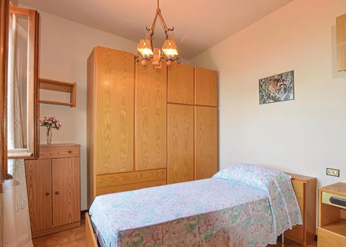 3 Bedroom Cozy In Camaiore